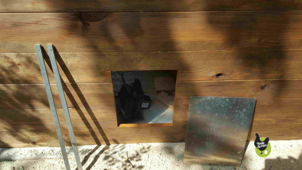 faire une ouverture légèrement inferieur à la taille de la trappe faire une ouverture légèrement inferieur à la taille de la trappe