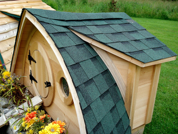 Le poulailler " Hobbit Hole " Le poulailler " Hobbit Hole "