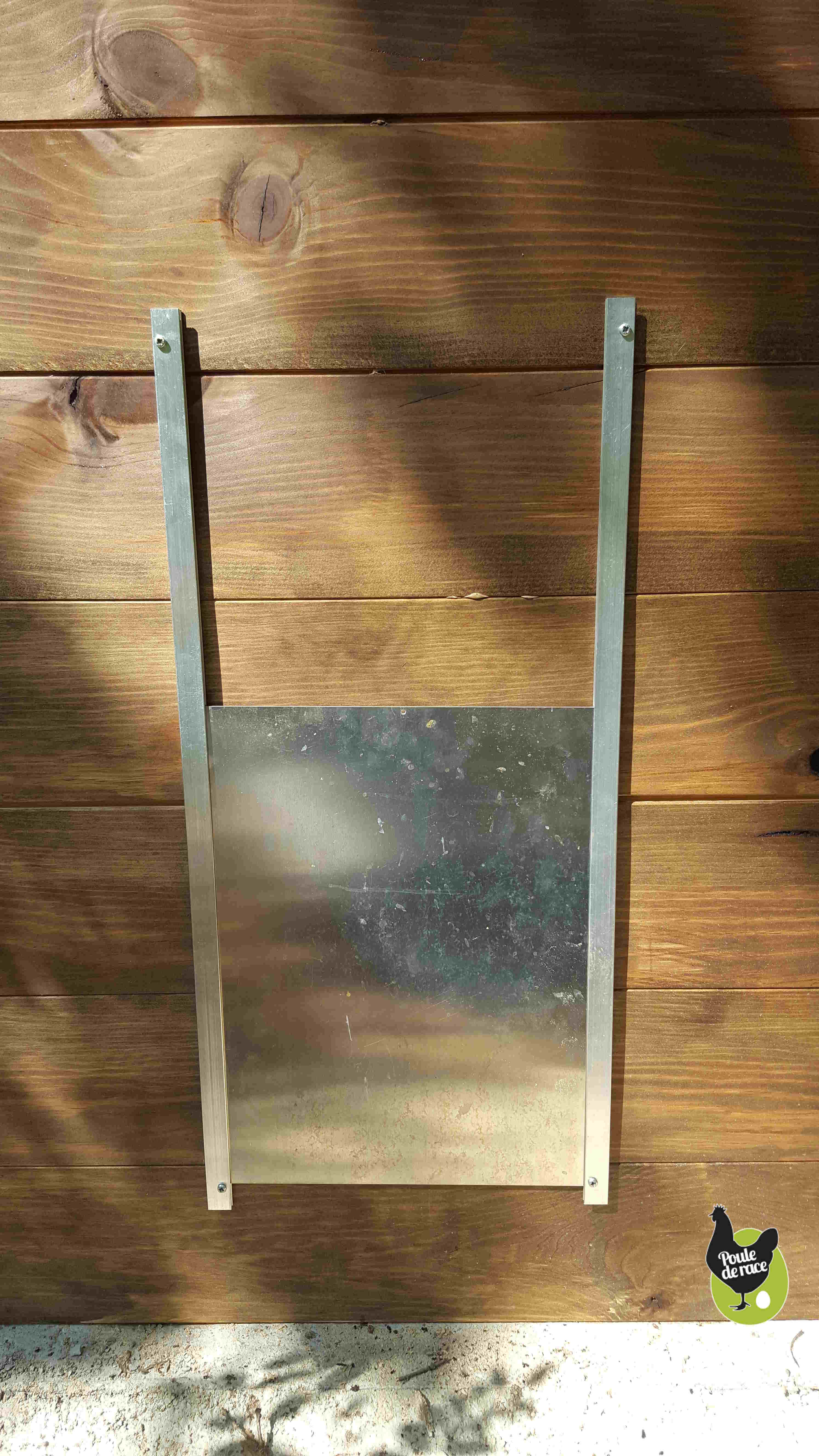 Porte Automatique Pour Poulailler