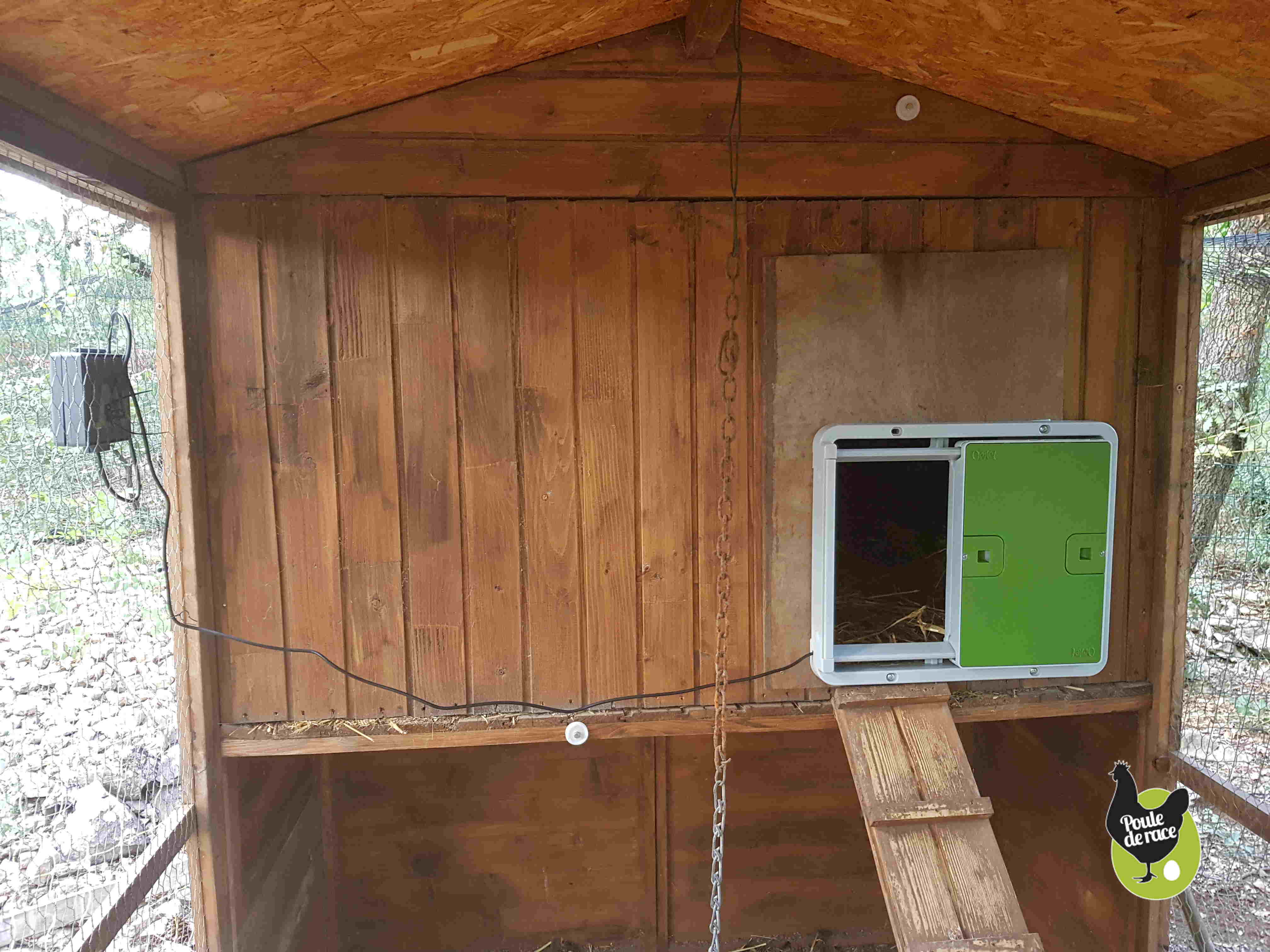 Porte Automatique Universelle Pour Poulailler